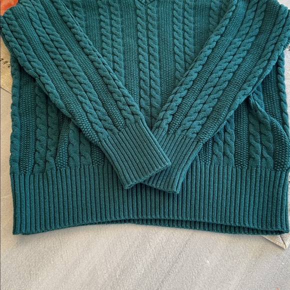 Style & Co. Green V-Neck Cable Knit Sweater - Picture 3 of 7